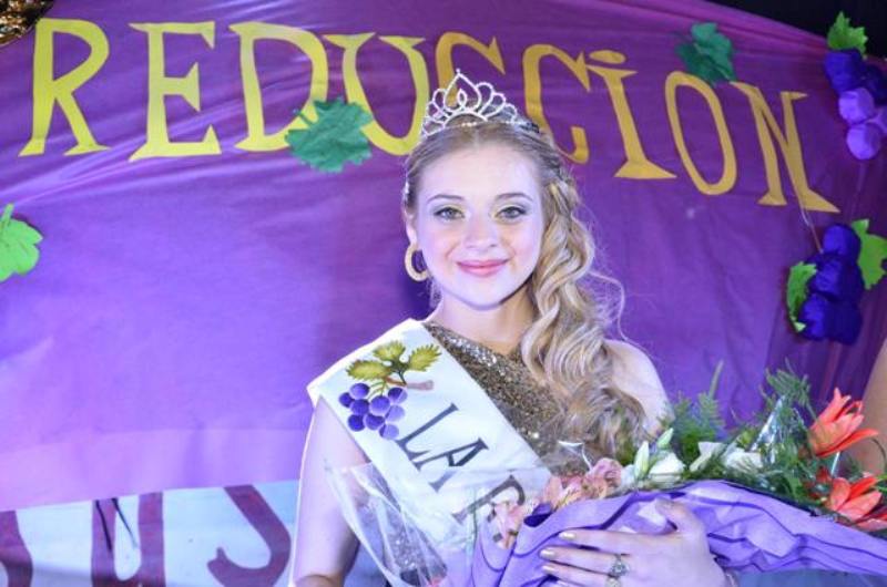 Lorena Mariel Santilli es la nueva reina de La Reducción