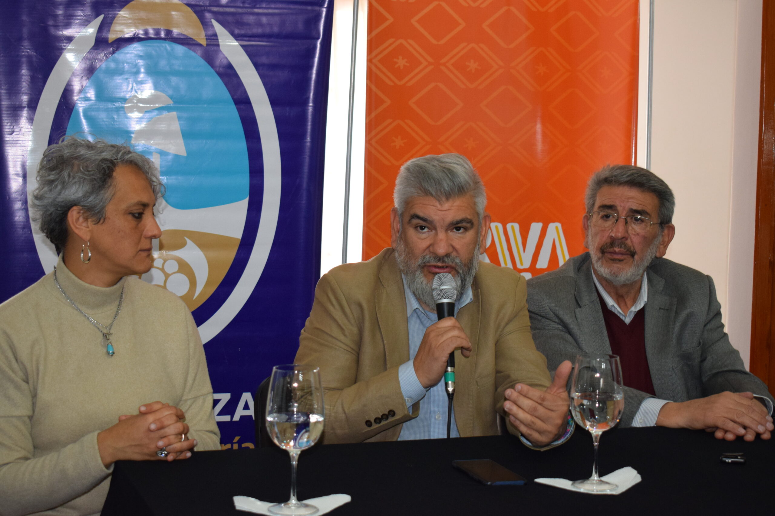 PRESENTARON LA FERIA DEL LIBRO EN RIVADAVIA