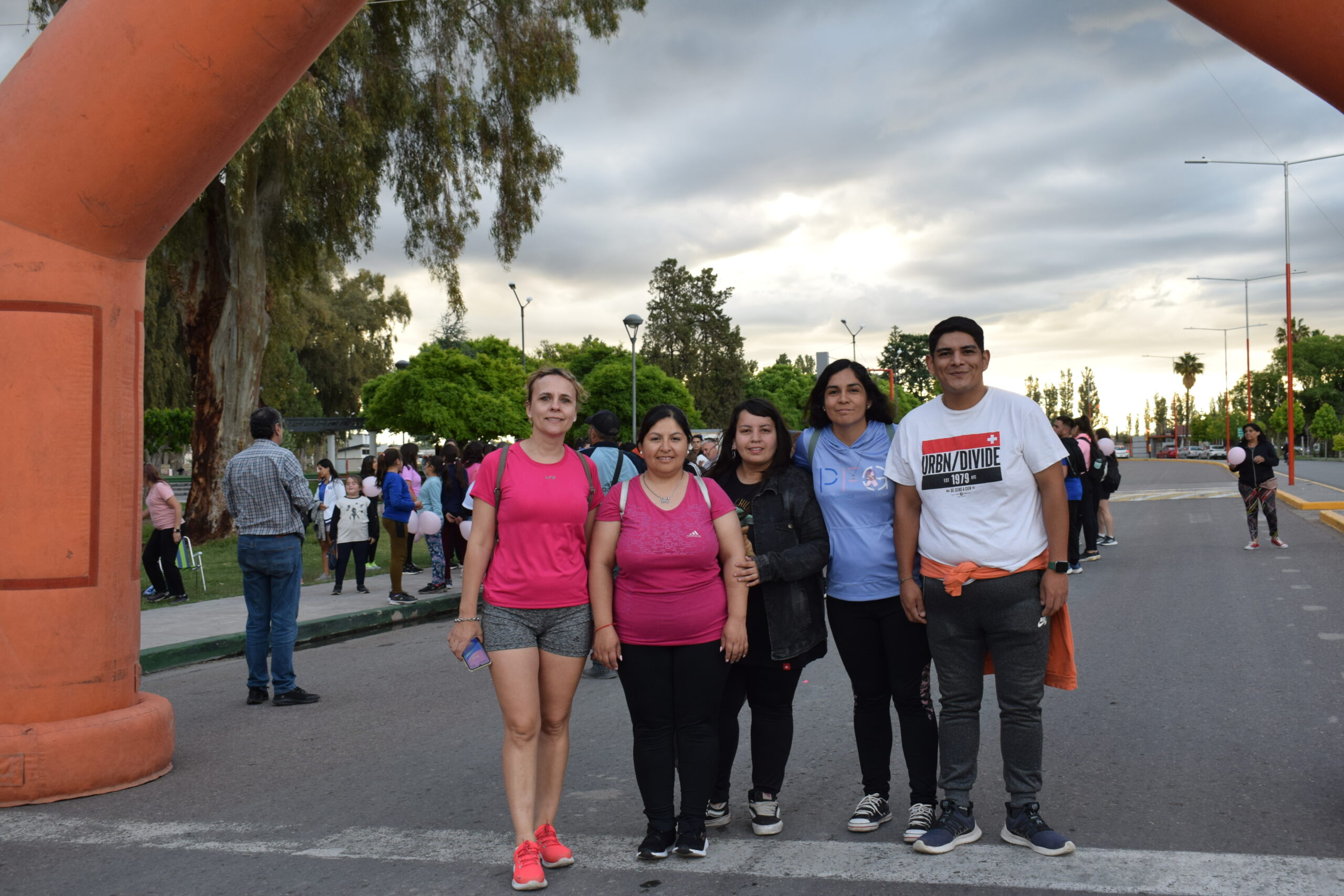 Rivadavia participó de la «Caminata Rosa»