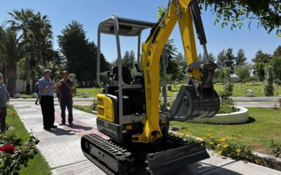 EL MUNICIPIO ADQUIRIÓ UNA NUEVA MINI EXCAVADORA 